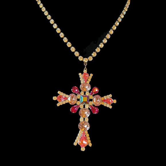 🔸NICKY BUTLER Fashion Collection Limited Edition Pink Crystal Cross Necklace - Picture 3 of 16